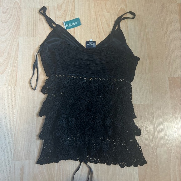 Simons brand new black y2k top with bead in size large for women. - Picture 3 of 4